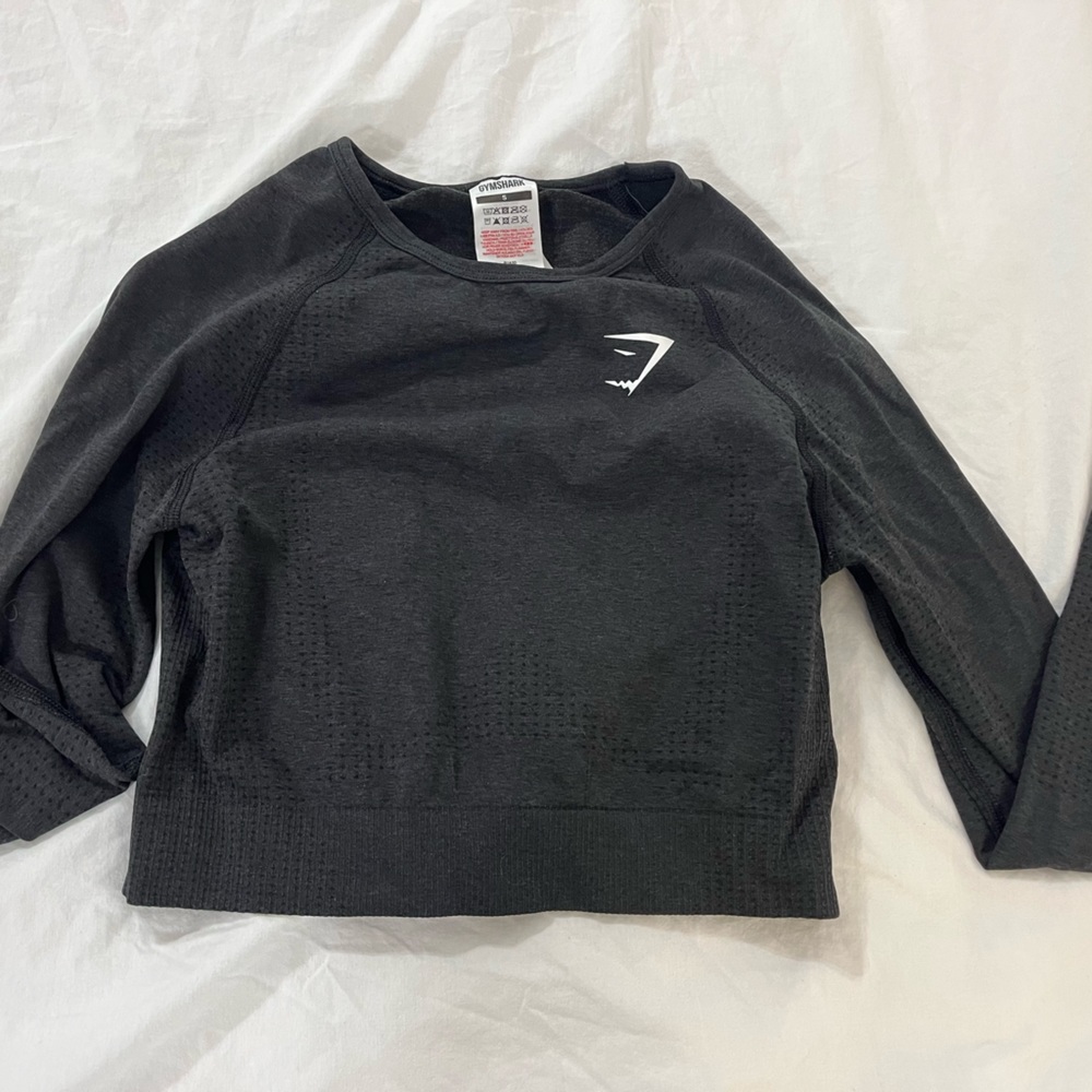 Black gymshark workout top